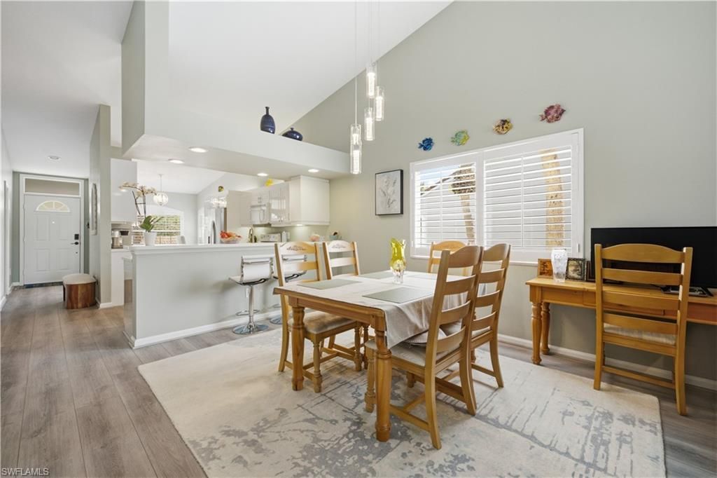 14560 Red Fox Run, Unit 502, Naples, FL 34110 Photo