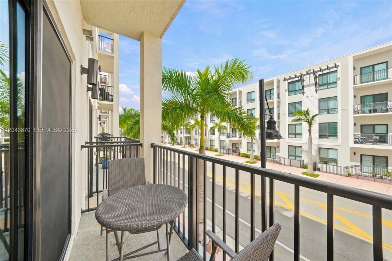 8167 NW 41st St , Unit E-101, Doral, FL 33166 Photo