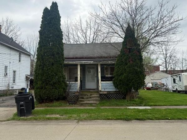 108 Rush Street , Elyria, OH 44035