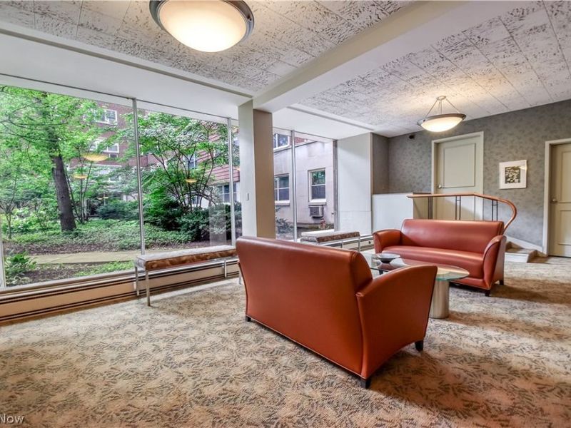 13800 Shaker Boulevard, Unit 1102, Cleveland, OH 44120 Photo 26