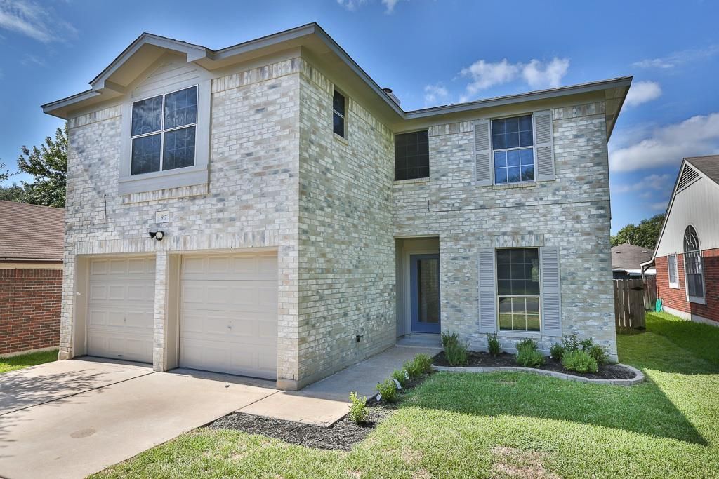 917 Minturn Ln, Austin, TX 78748 Main Photo