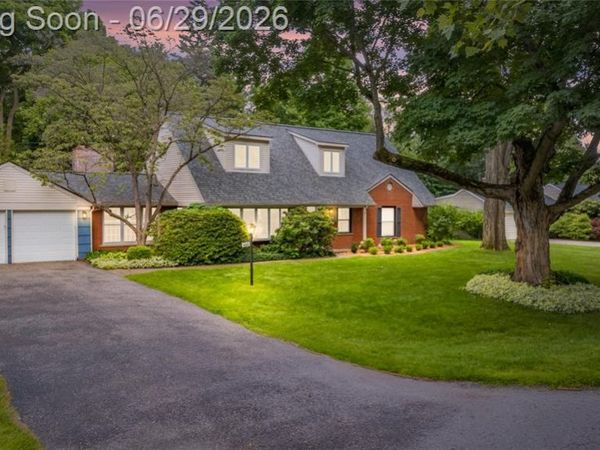 6085 Worlington Road, Bloomfield Hills, MI 48301