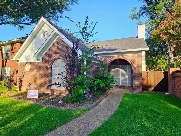 500 Lake Forest Drive, Coppell, TX 75019