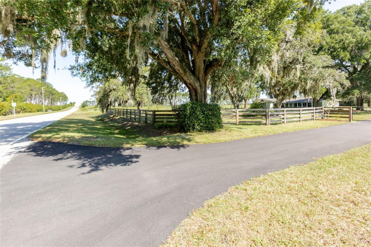 24063 Hayman Road, Brooksville, FL 34602 Photo