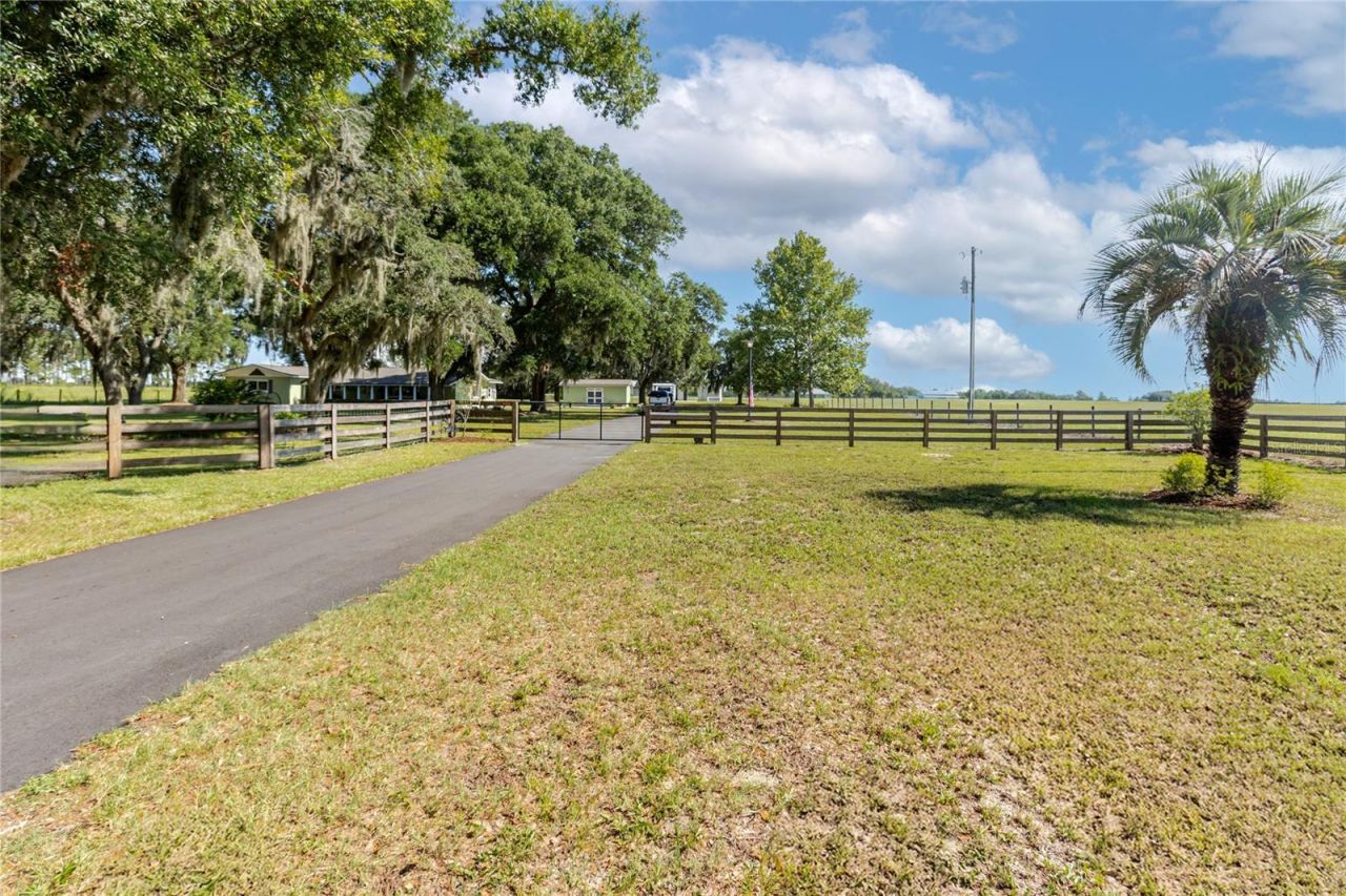 24063 Hayman Road, Brooksville, FL 34602 Photo