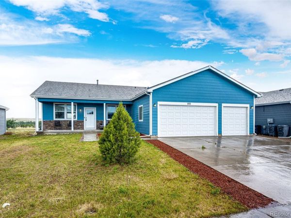 565 S 3rd Avenue, Deer Trail, CO 80105