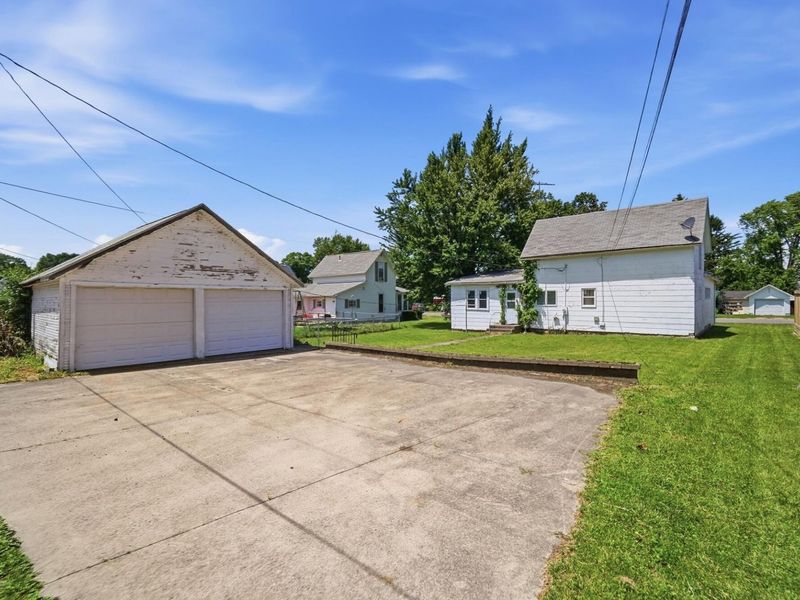 209 W Plum Street, Saint Paris, OH 43072 Photo 5
