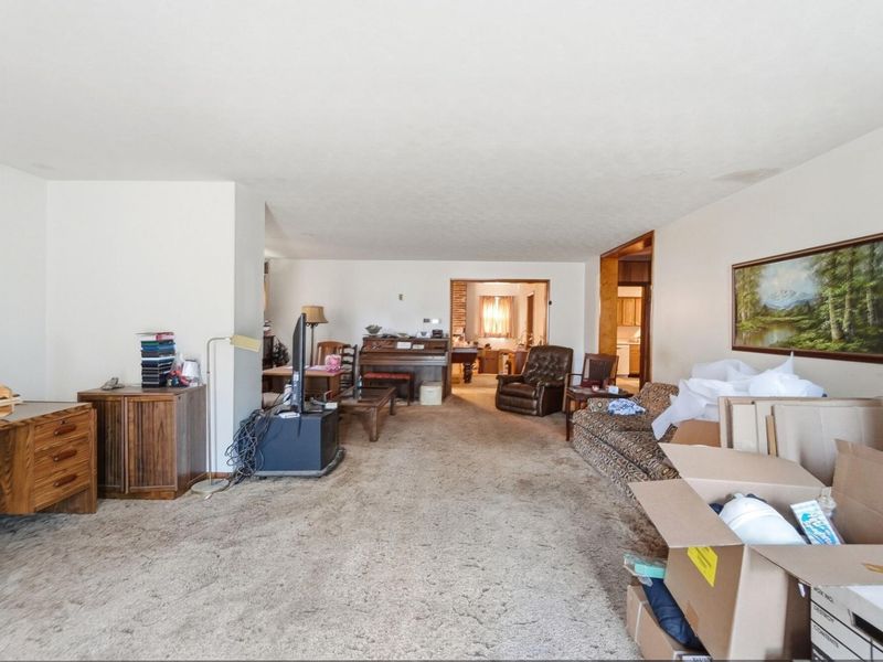209 W Plum Street, Saint Paris, OH 43072 Photo 9