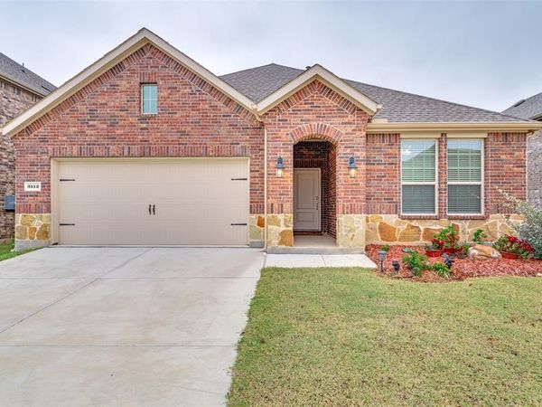 3512 Honey Hill Road, Aubrey, TX 76227