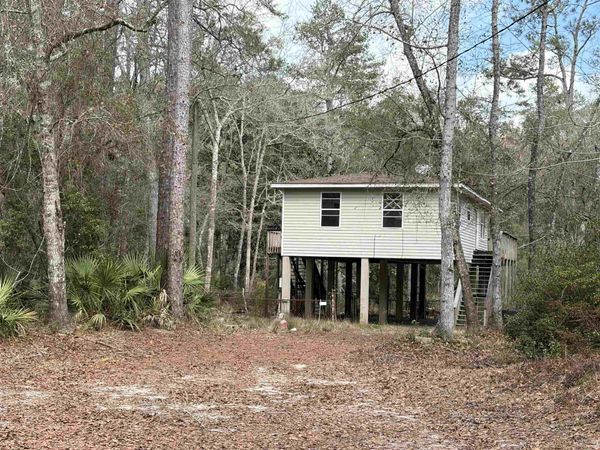 519 Seminole Lane , Sopchoppy, FL 32358