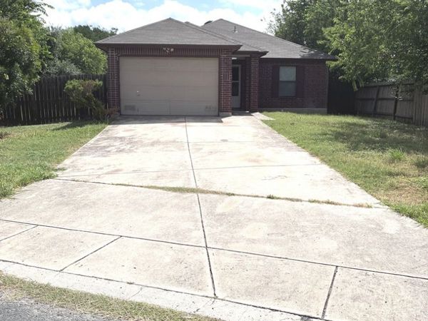 5510 Roanwood, San Antonio, TX 78244