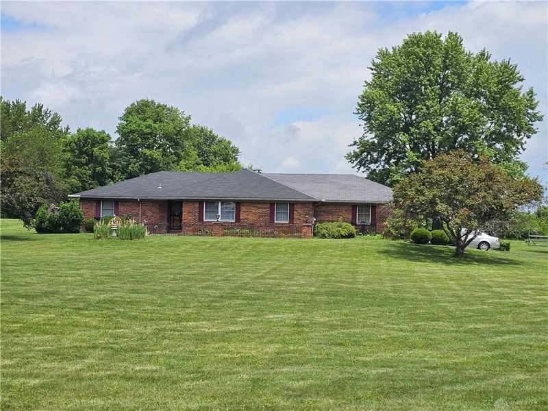 1376 Foust Road, Xenia Township, OH 45385 Photo 3