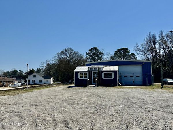 306 W Granville Street , Windsor, NC 27983