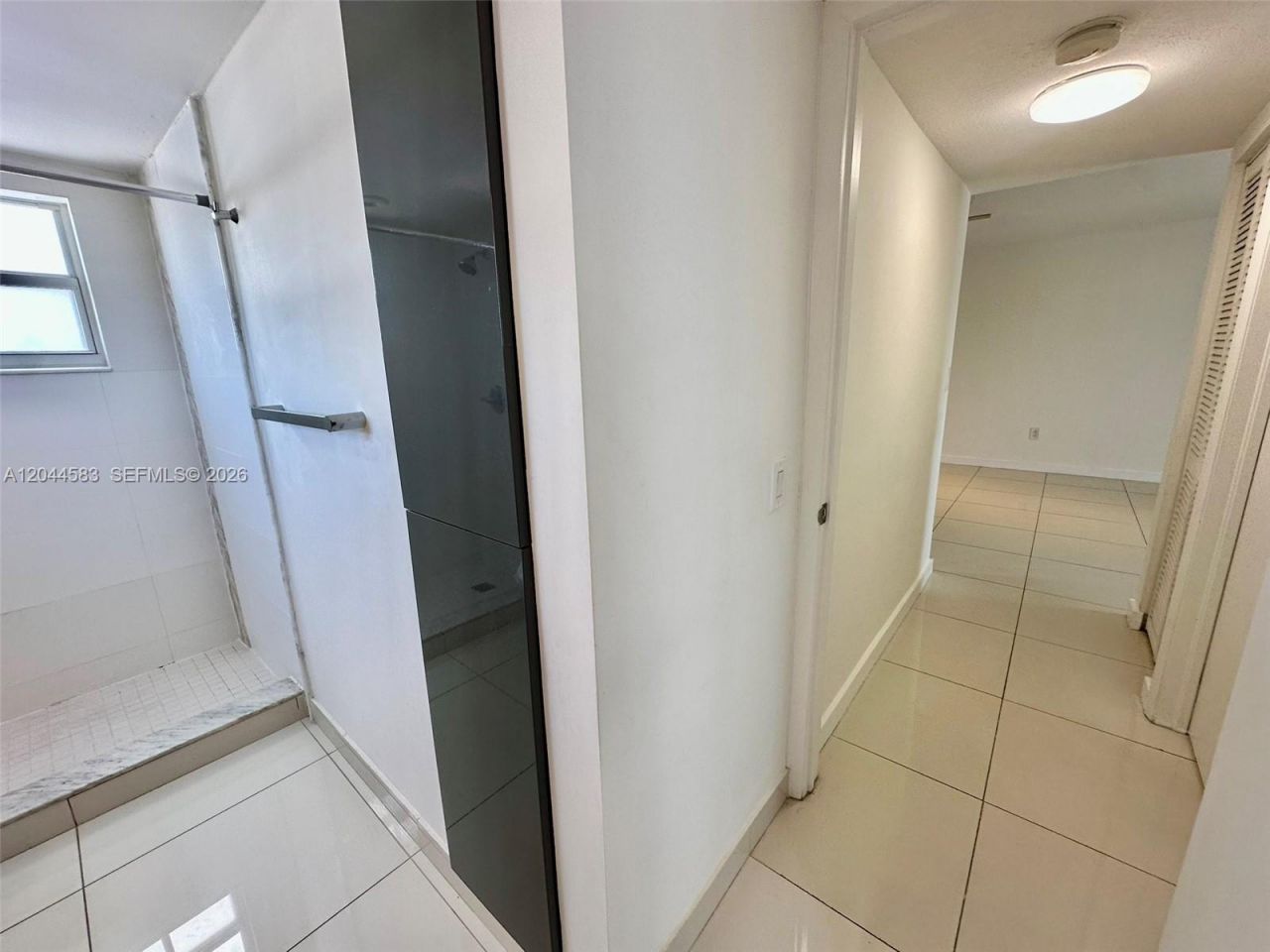 411 SW 37th Ave, Unit 3D, Miami, FL 33135 Photo