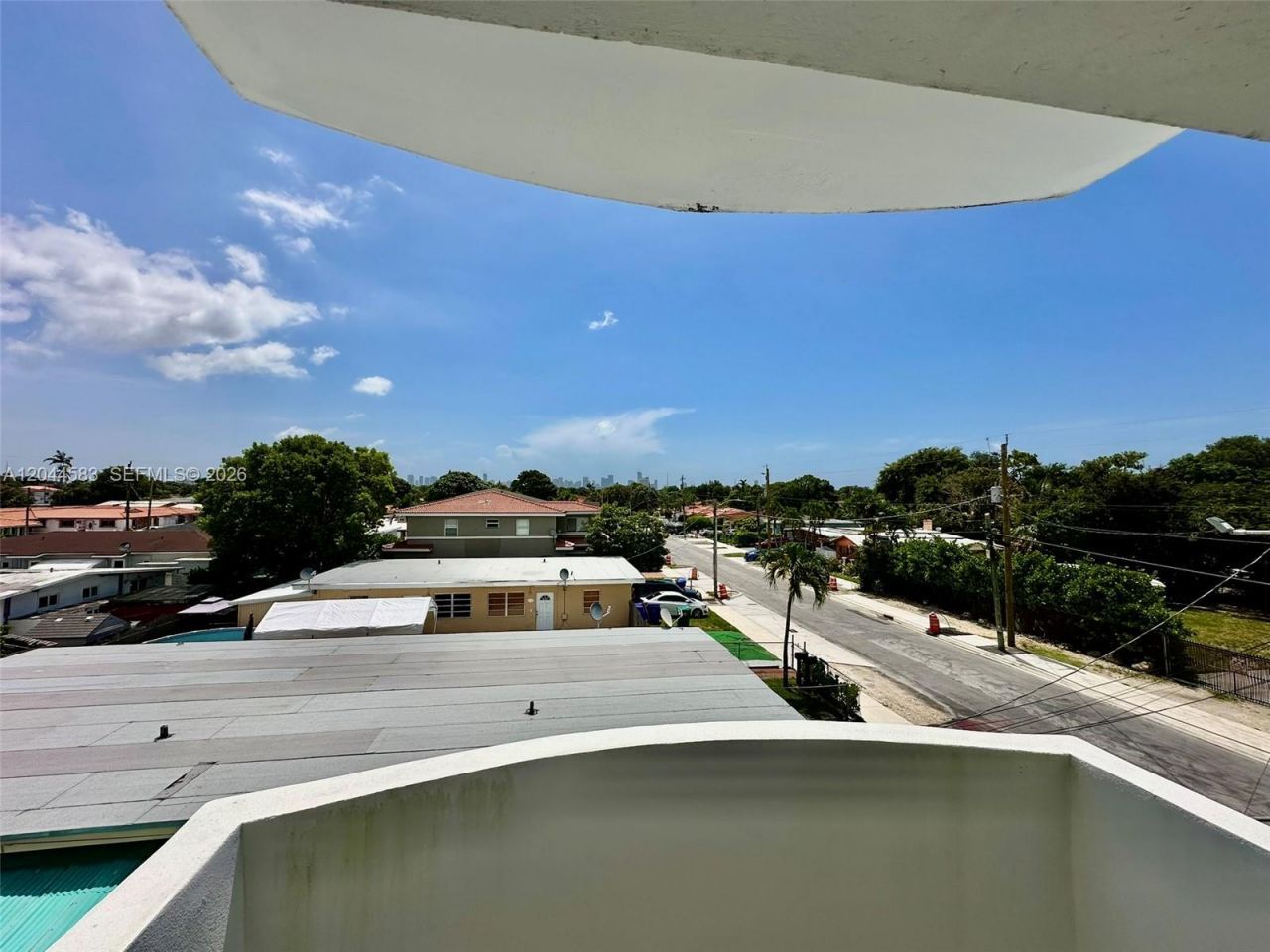 411 SW 37th Ave, Unit 3D, Miami, FL 33135 Photo