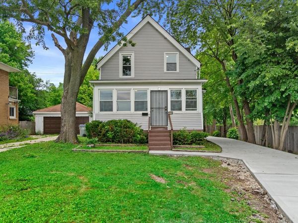 5676 N 43rd STREET, Milwaukee, WI 53209