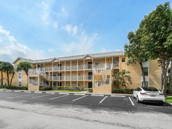 6283 La Costa Drive, Unit E, Boca Raton, FL 33433