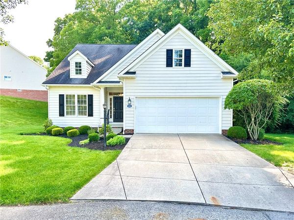 151 Cherry Hill Court, New Castle, PA 16105