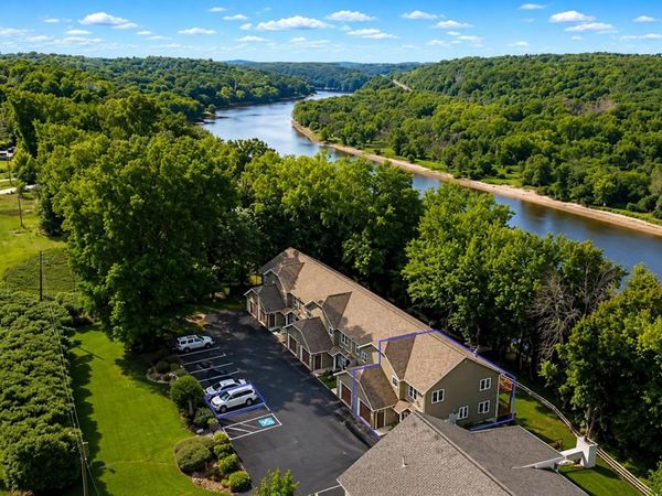 1066 Hillside Drive, Unit 6, Wisconsin Dells, WI 53965