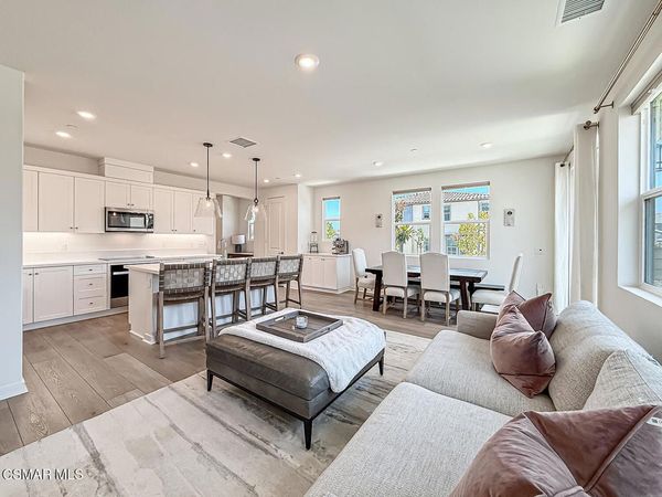 227 Capistrano Drive, Ventura, CA 93004