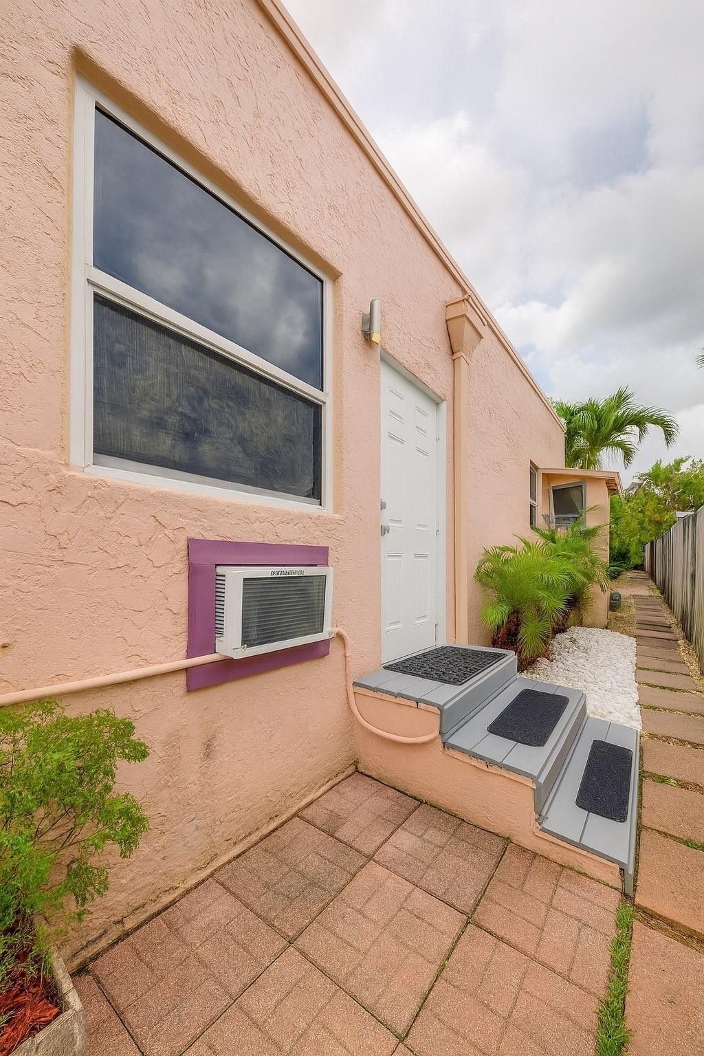 1935 Taylor Street, Unit 2, Hollywood, FL 33020 Photo
