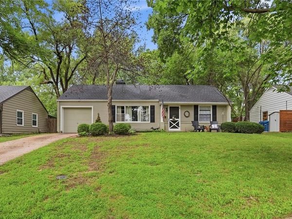 2800 W 78th Street, Prairie Village, KS 66208