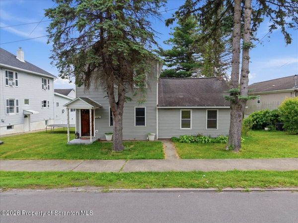 334 Washington Avenue, Jermyn, PA 18433