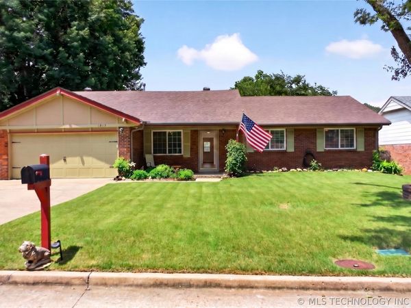 1815 Woodland Drive, Sapulpa, OK 74066