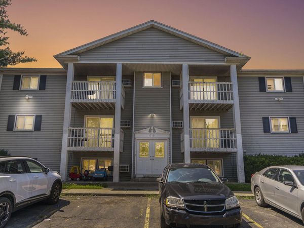 1710 E G Avenue, Kalamazoo, MI 49004