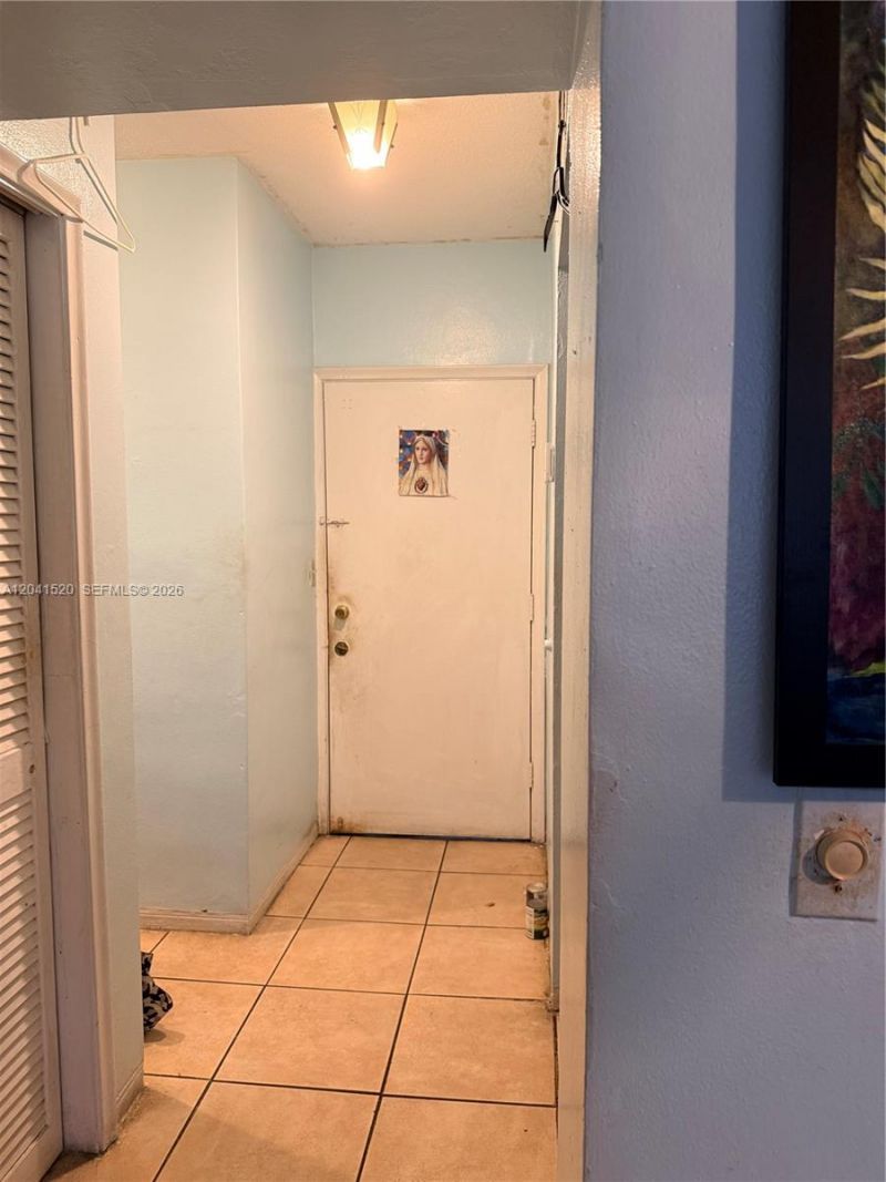 201 Terrace NE 2790, Unit H215, Aventura, FL 33180 Photo