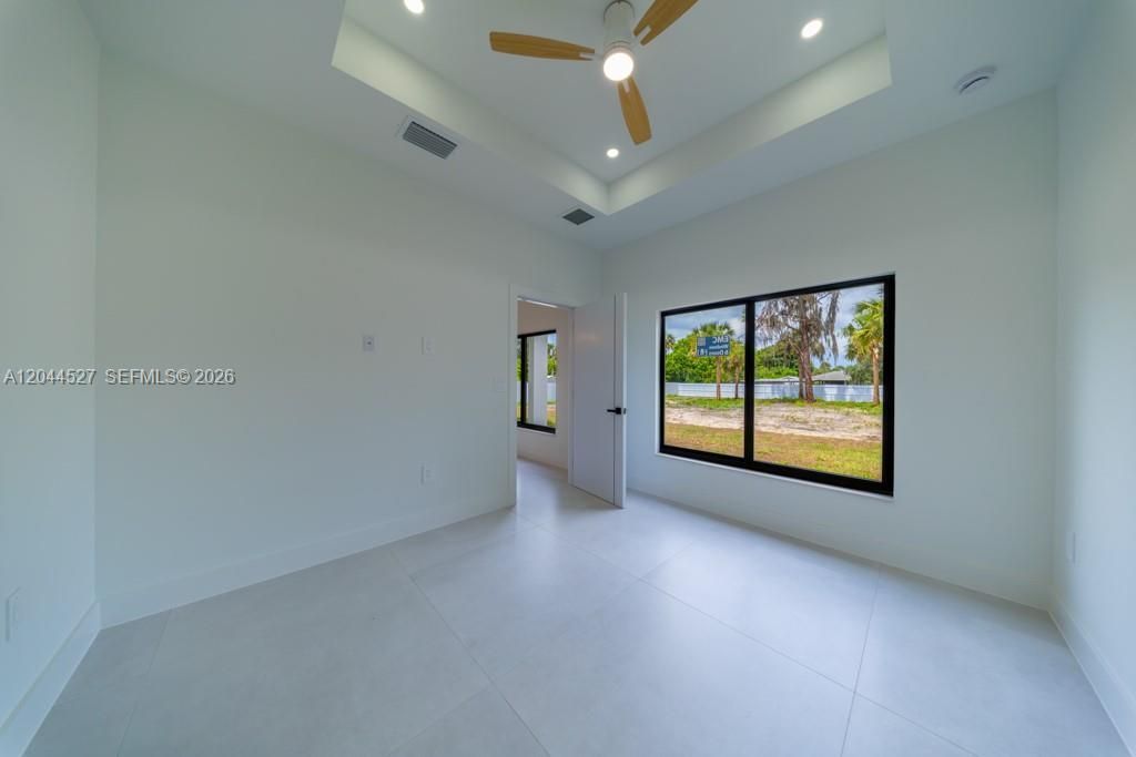 405 Roosevelt Avenue , Lehigh Acres, FL 33936 Photo