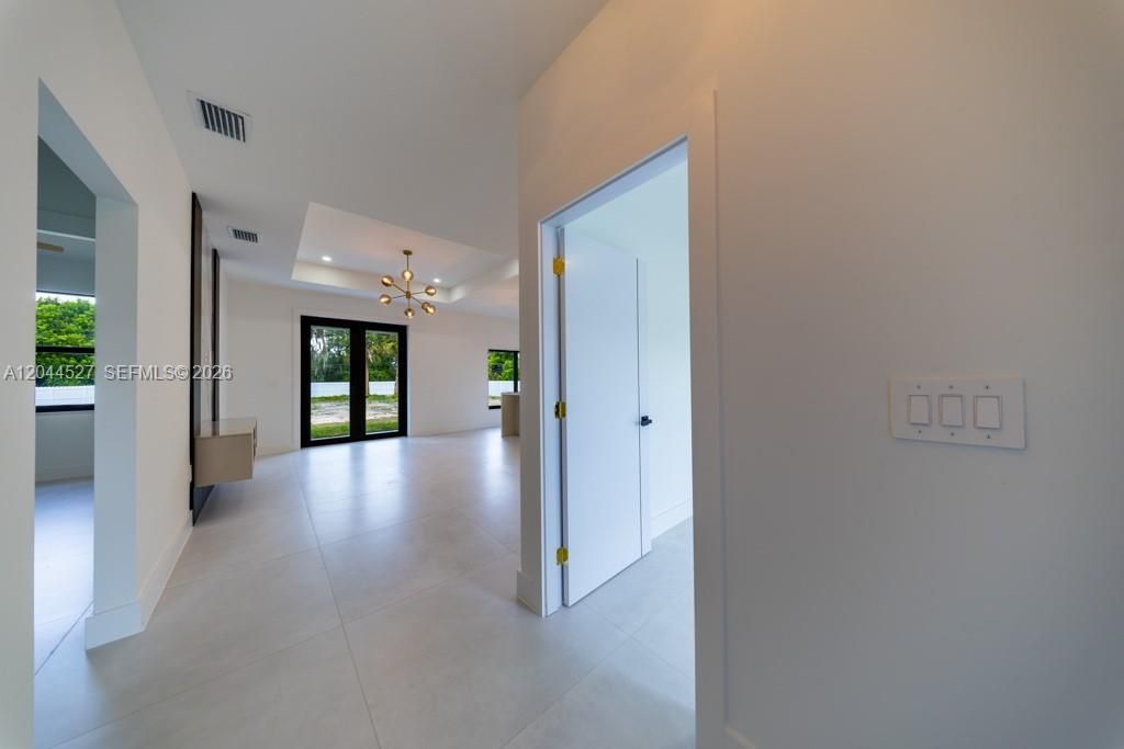 405 Roosevelt Avenue , Lehigh Acres, FL 33936 Photo