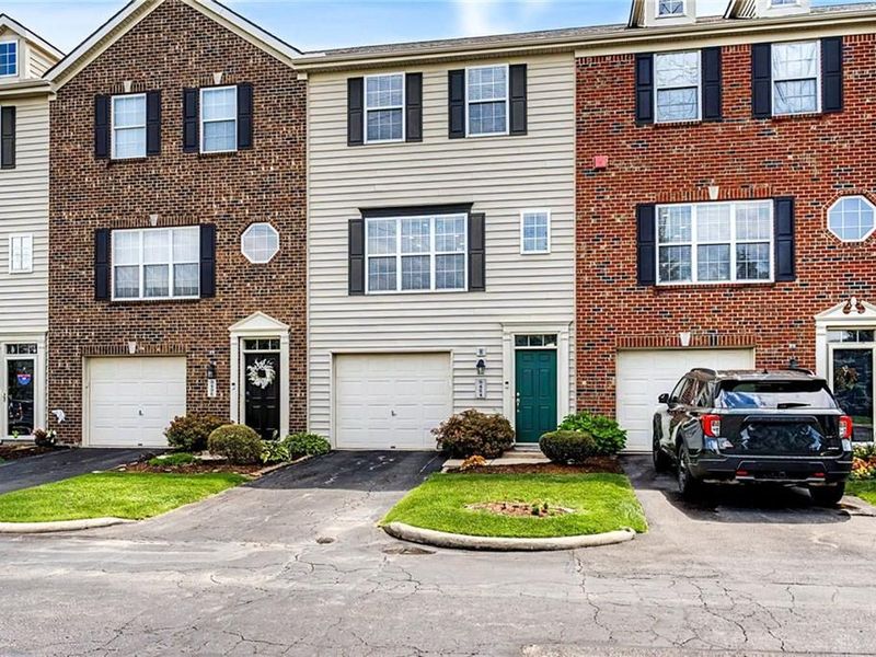 9424 Tahoe Drive, Dayton, OH 45458 Photo 2