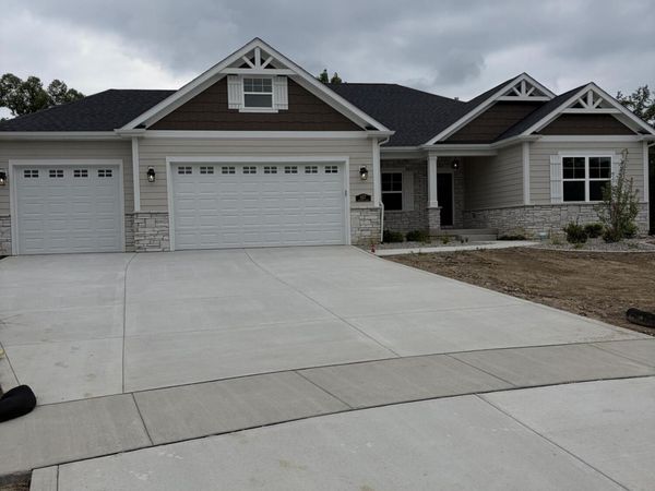 617 Bergamot Court , Crown Point, IN 46307