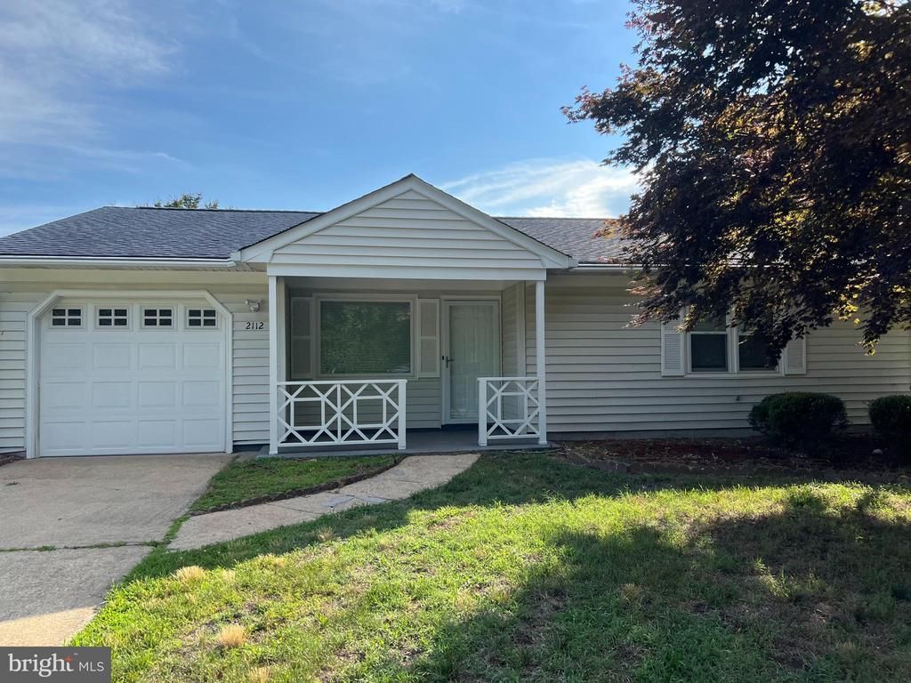 2112 Paramont Avenue , Chesapeake, VA 23320 Main Photo