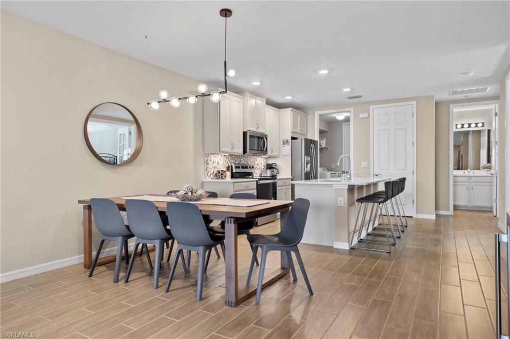 14644 Edgewater Cir, Naples, FL 34114 Photo