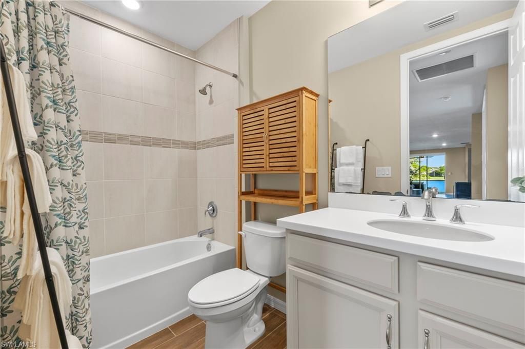 14644 Edgewater Cir, Naples, FL 34114 Photo