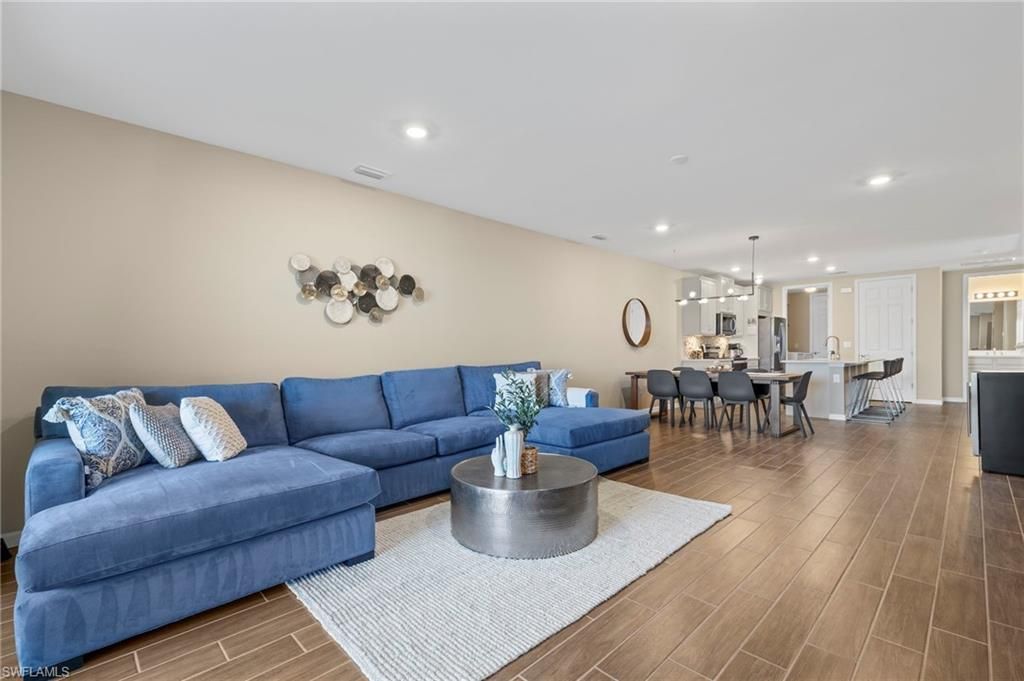 14644 Edgewater Cir, Naples, FL 34114 Photo