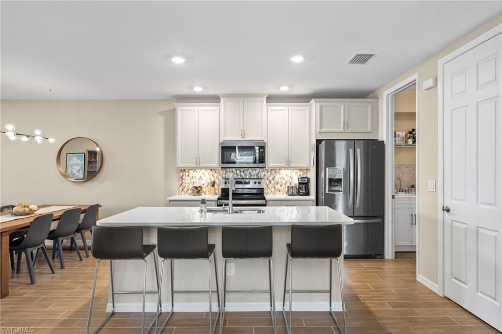 14644 Edgewater Cir, Naples, FL 34114 Photo