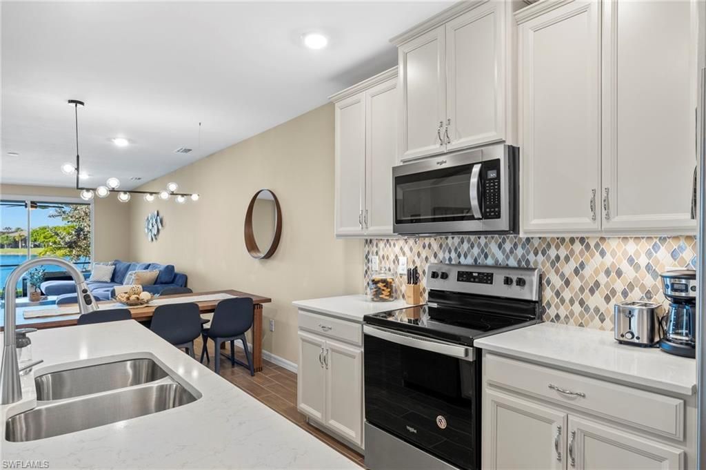 14644 Edgewater Cir, Naples, FL 34114 Photo