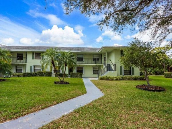 1601 Sabal Ridge Circle, Unit C, Palm Beach Gardens, FL 33418