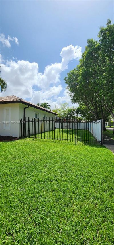 16507 NW 91st Ave , Miami Lakes, FL 33018 Photo