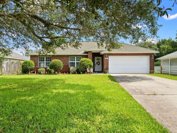8270 Segura Street, Navarre, FL 32566