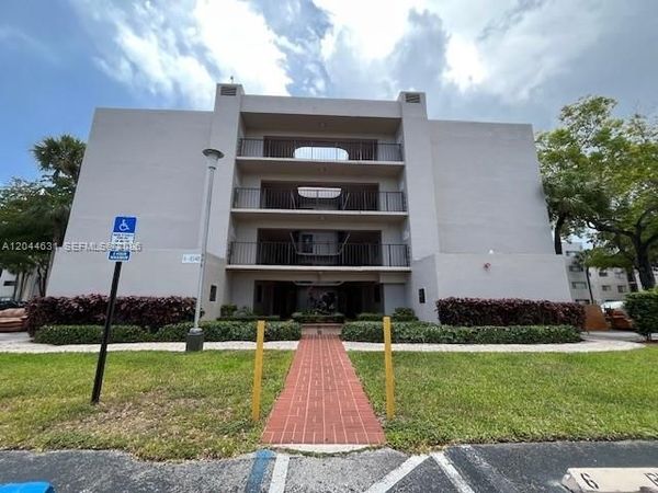 8540 SW 133rd Ave Rd , Unit 123, Miami, FL 33183