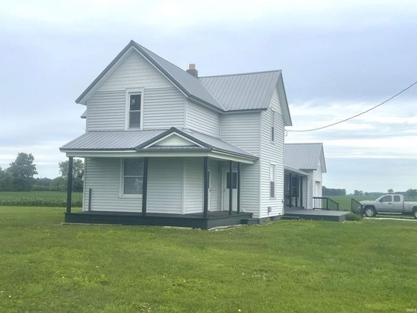 3608 W 900 North Road, Royal Center, IN 46978
