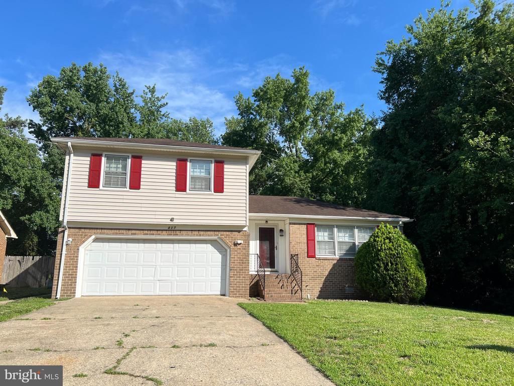 417 Crown Crescent , Chesapeake, VA 23325 Main Photo