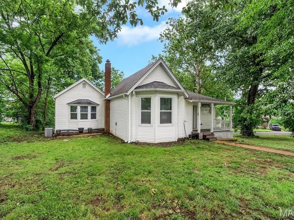 9103 Shelley Avenue, Overland, MO 63114