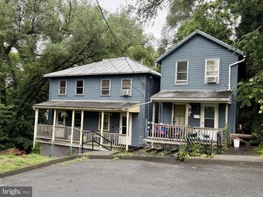 211, 213-215 E CLIFFORD STREET, WINCHESTER, VA 22601
