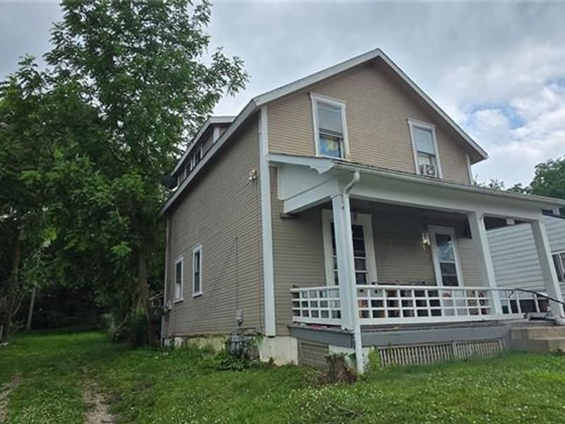 910 Pine Street, Springfield, OH 45505 Photo 1