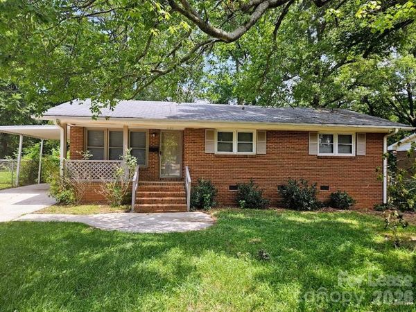 1120 Georgetown Drive , Charlotte, NC 28213